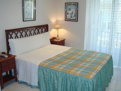 Hostal Villamanez Madrid Exterior photo
